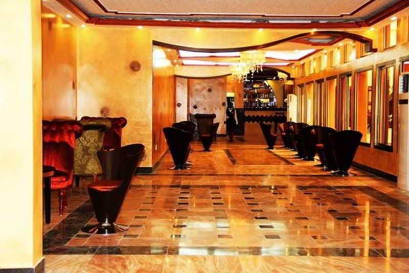 Beatrice Hotel Kinshasa Bagian luar foto